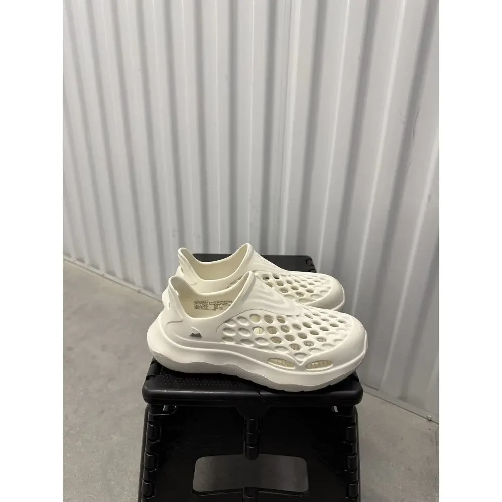 Rugged Shark White Water Shoes Size 1 PS